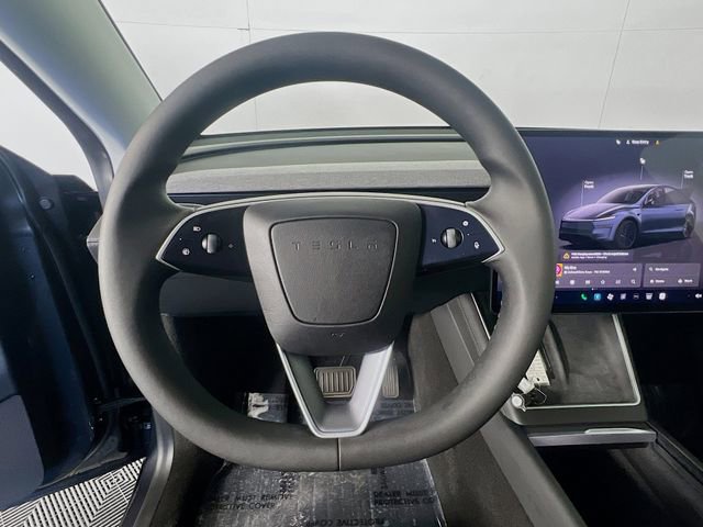 Used 2026 Tesla Model Y Long Range image 15