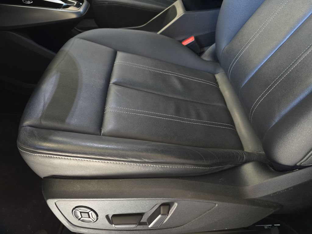 Used 2023 Audi Q4 e-tron Premium Plus AWD/4WD image 29