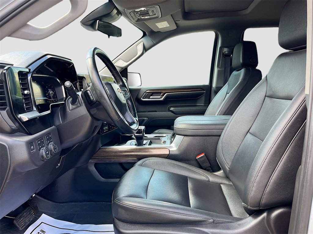 Used 2024 Chevrolet Silverado 1500 LT Trail Boss w/ Convenience Package II image 22