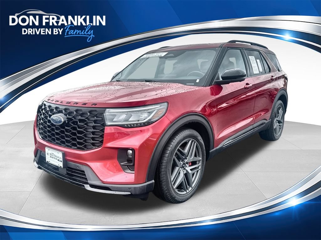 Used 2025 Ford Explorer ST AWD/4WD image 1