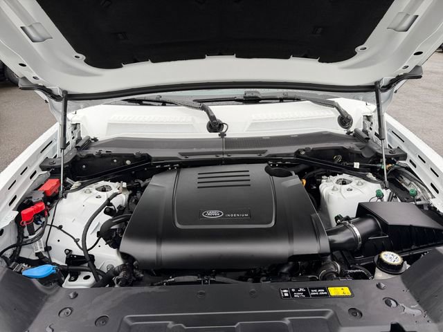 Used 2025 Land Rover Defender 110 S image 49