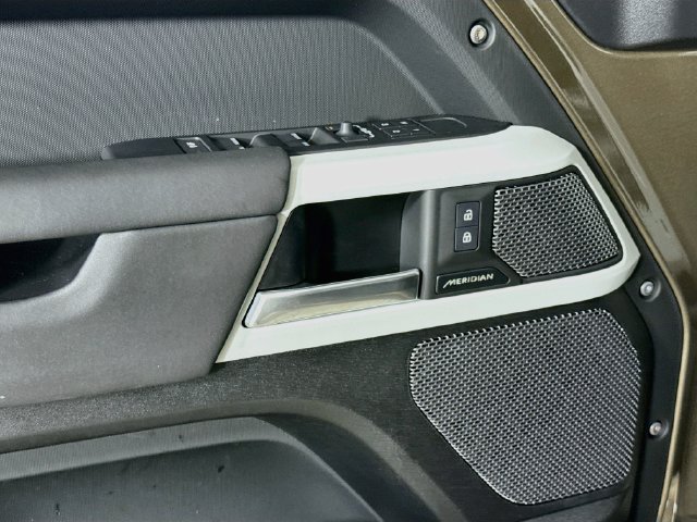 Certified 2024 Land Rover Defender 110 S AWD/4WD image 20