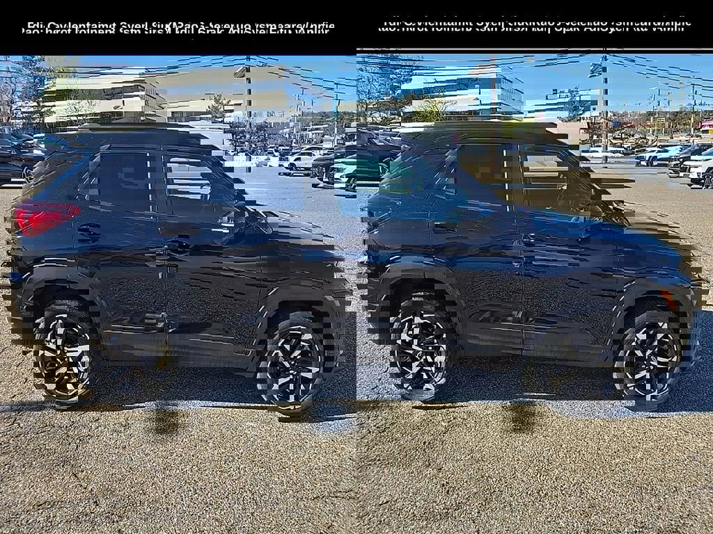 Used 2023 Chevrolet TrailBlazer RS w/ Convenience Package image 2