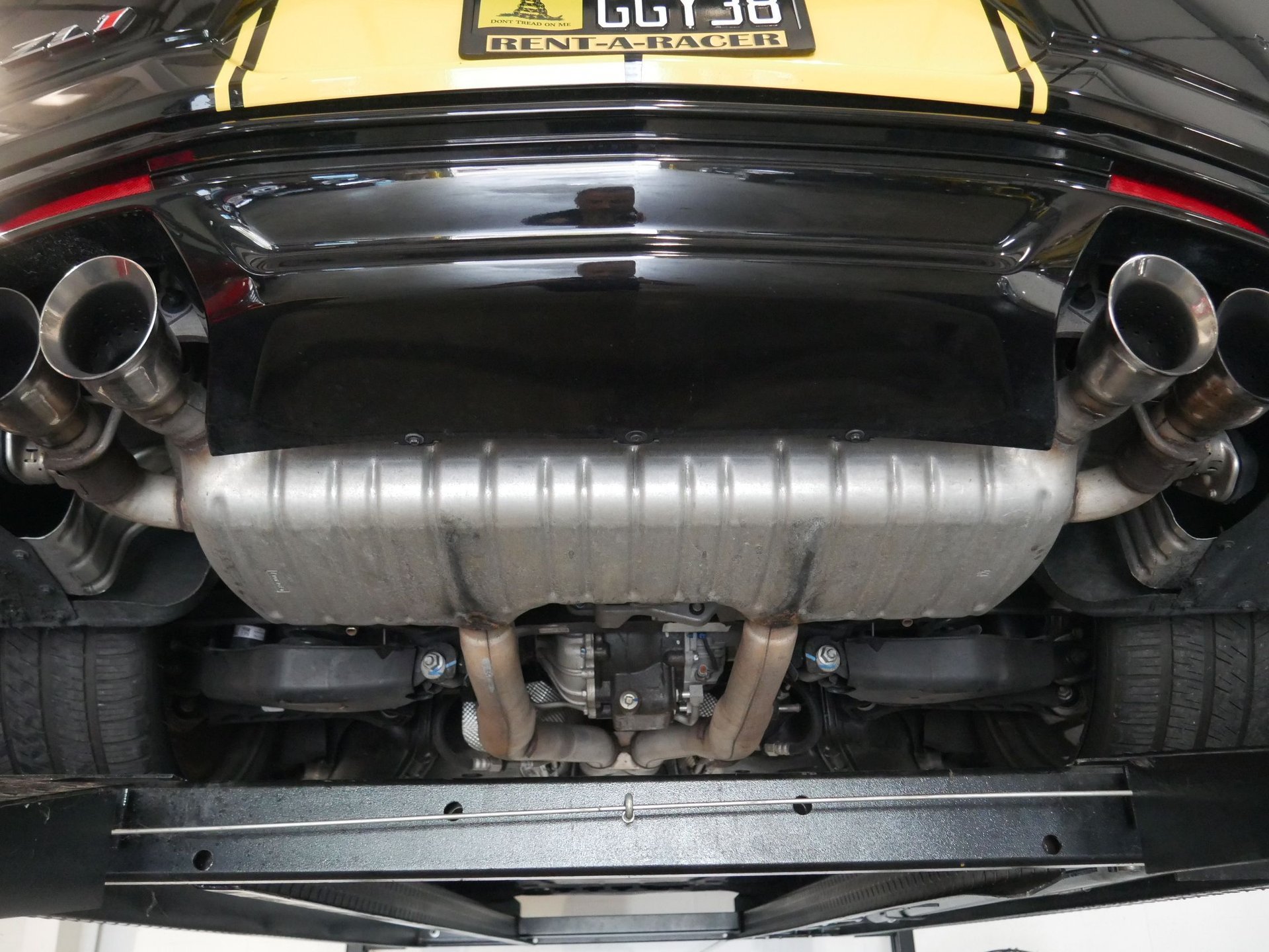 Used 2020 Chevrolet Camaro ZL1 RWD image 90