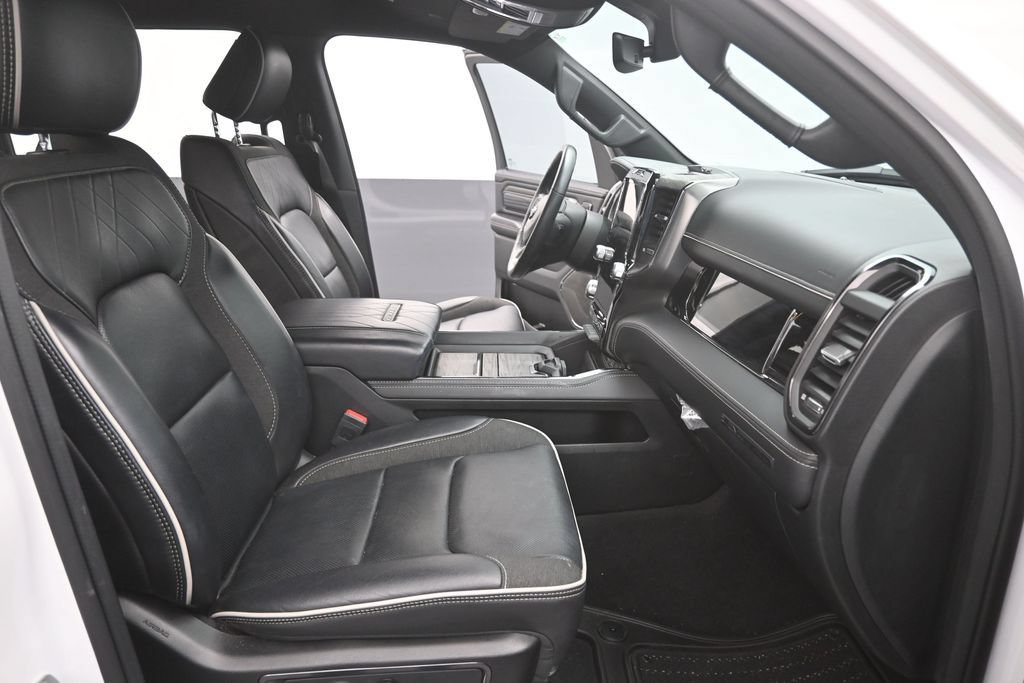 Used 2025 RAM 1500 Limited AWD/4WD image 25