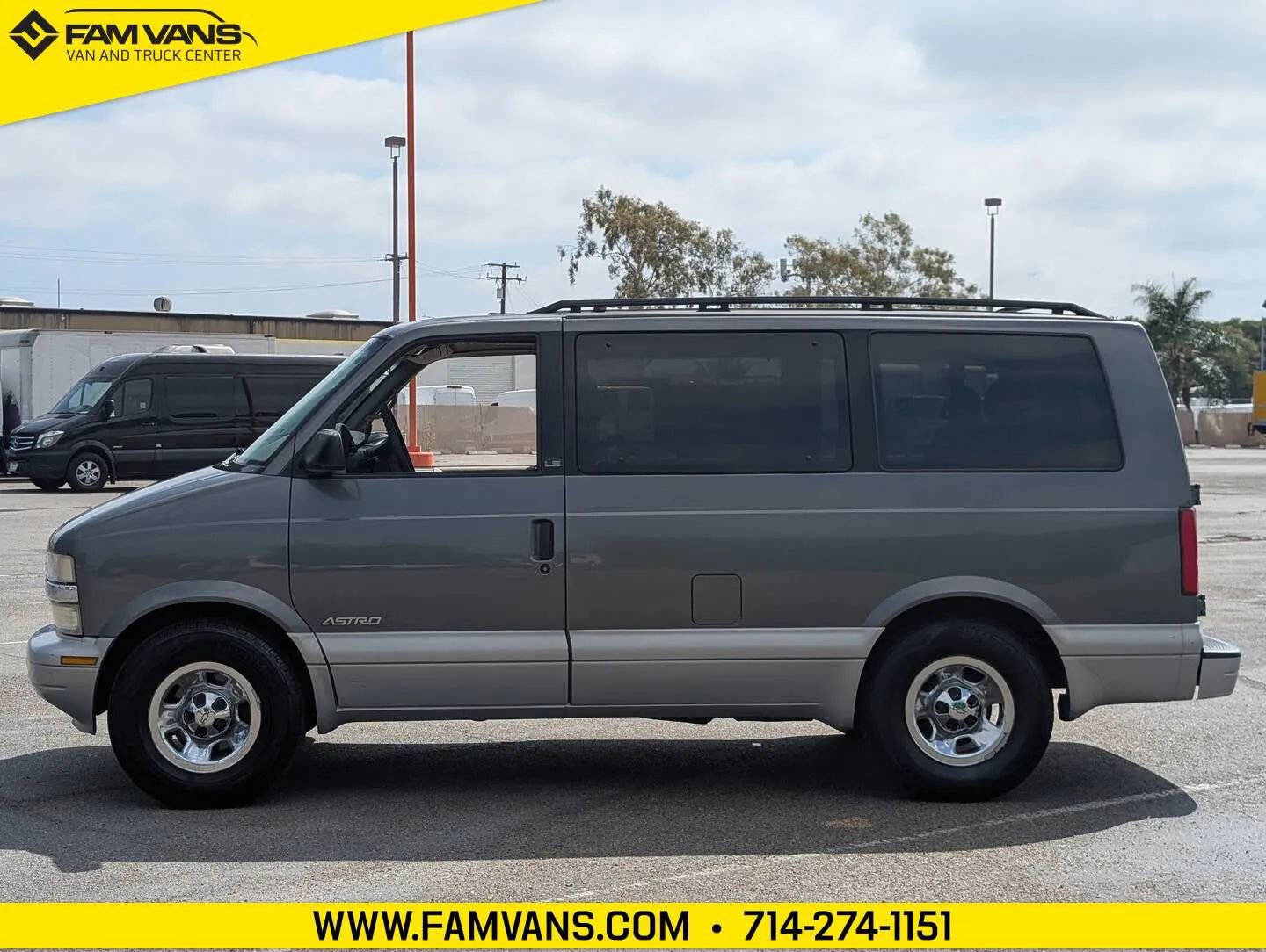 Used 2000 Chevrolet Astro Passenger RWD image 5