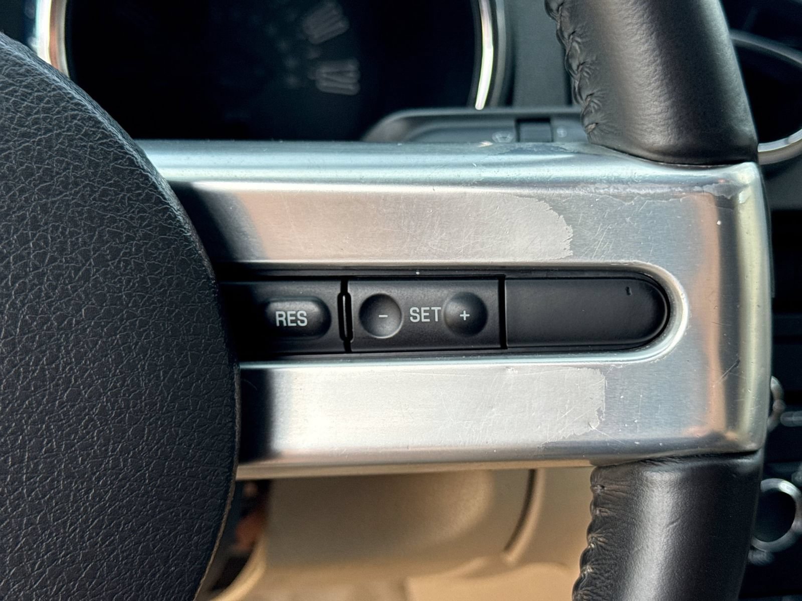 Used 2008 Ford Mustang Premium RWD image 23