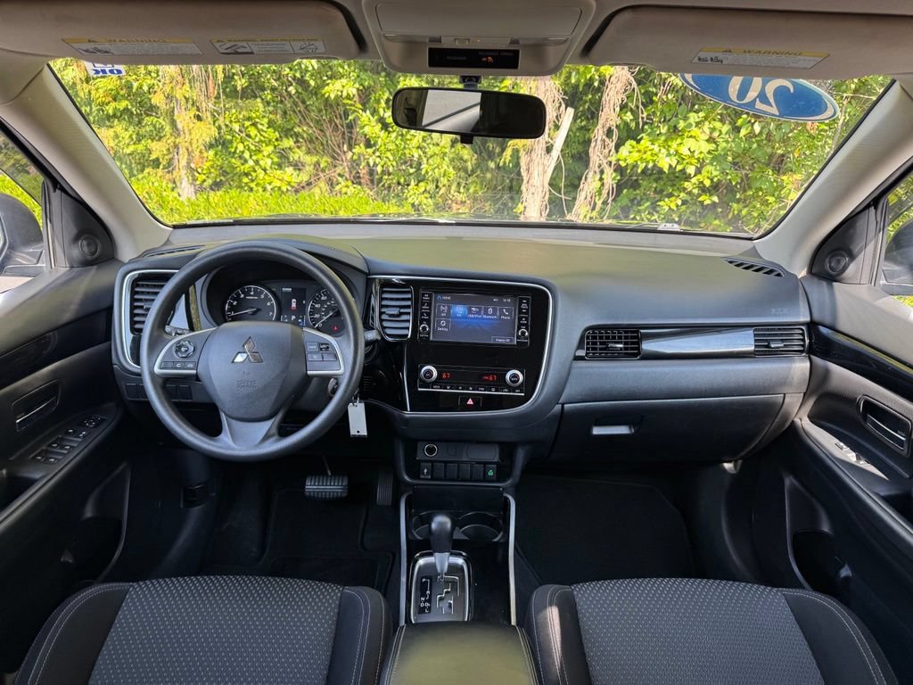 Used 2020 Mitsubishi Outlander ES AWD/4WD image 5