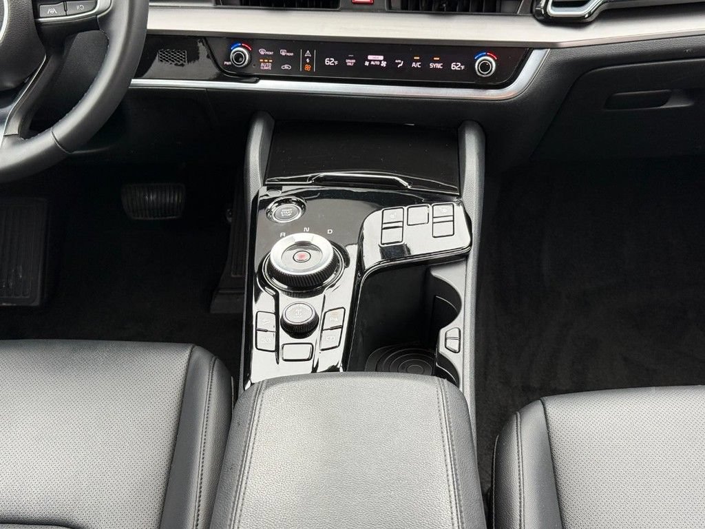 Used 2025 Kia Sportage EX AWD/4WD image 10
