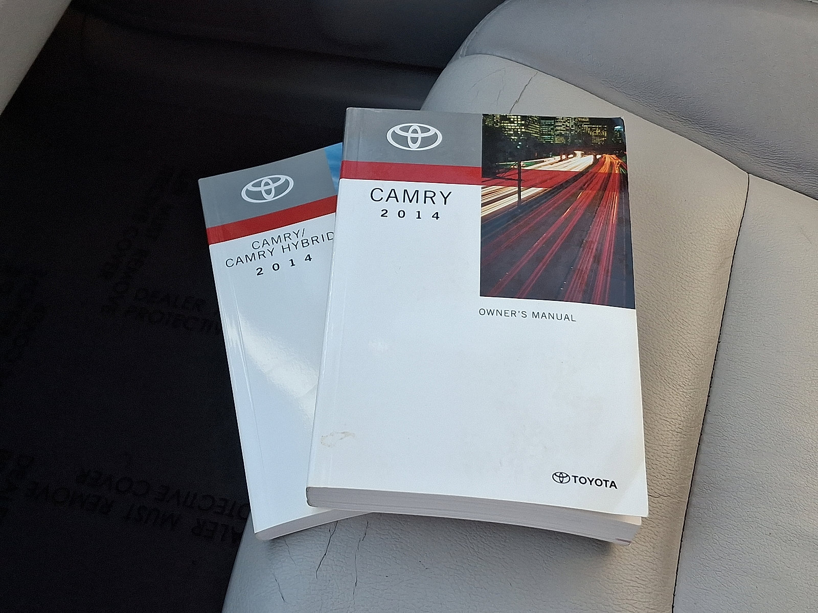 Used 2014 Toyota Camry XLE image 26