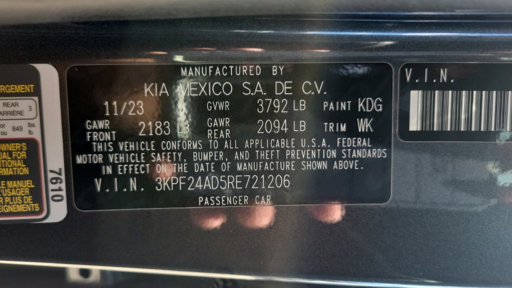 Used 2024 Kia Forte LXS FWD image 25