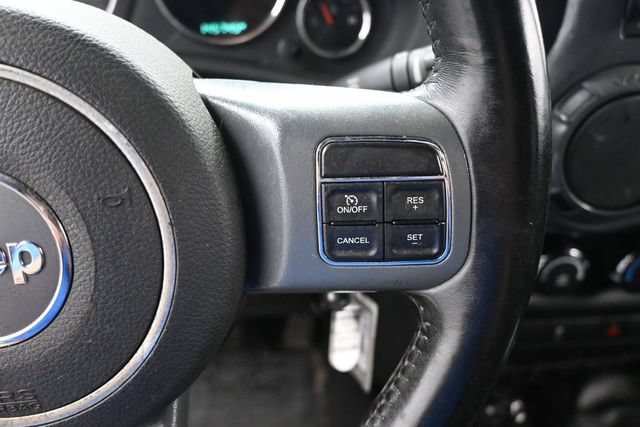 Used 2015 Jeep Wrangler Unlimited Sport AWD/4WD image 17