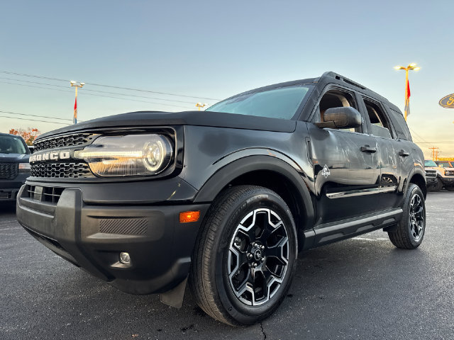 Used 2026 Ford Bronco Sport Outer Banks AWD/4WD image 3