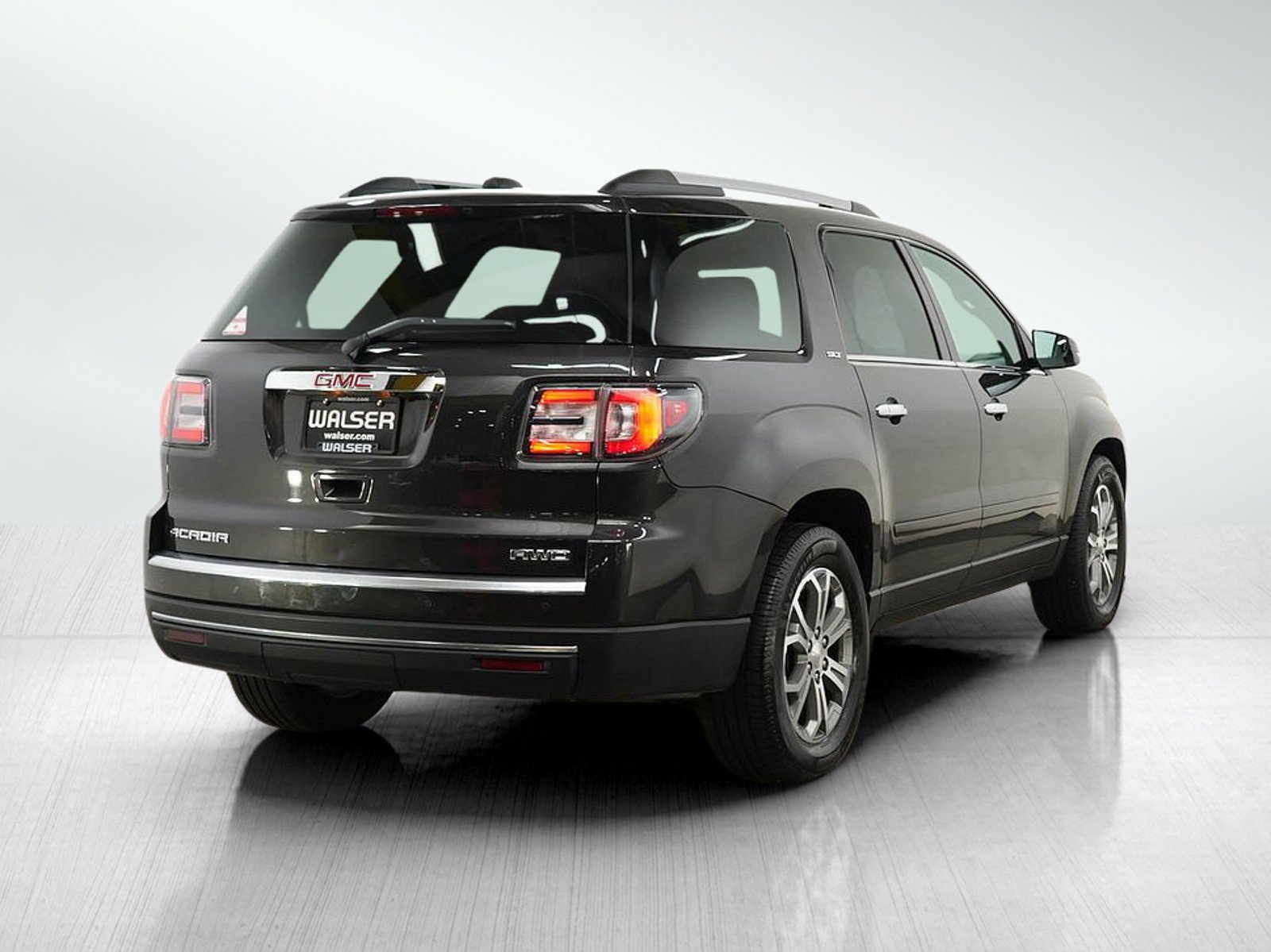 Used 2016 GMC Acadia SLT w/ Open Road Package AWD/4WD image 5