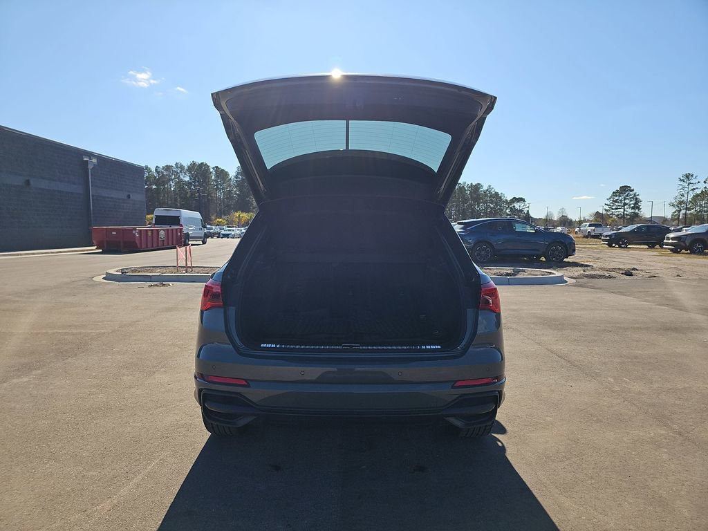 Used 2021 Audi Q3 2.0T Premium w/ Convenience Package image 16