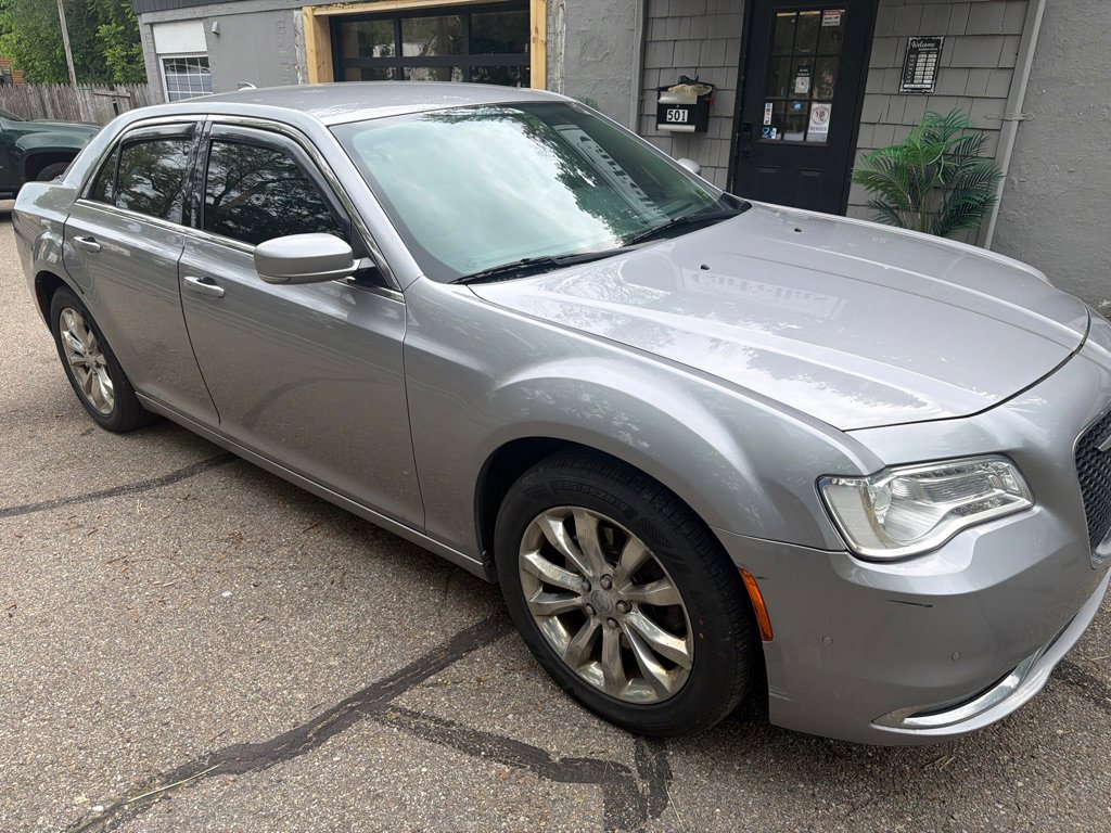 Used 2015 Chrysler 300 Limited w/ Driver Convenience Group AWD/4WD image 6
