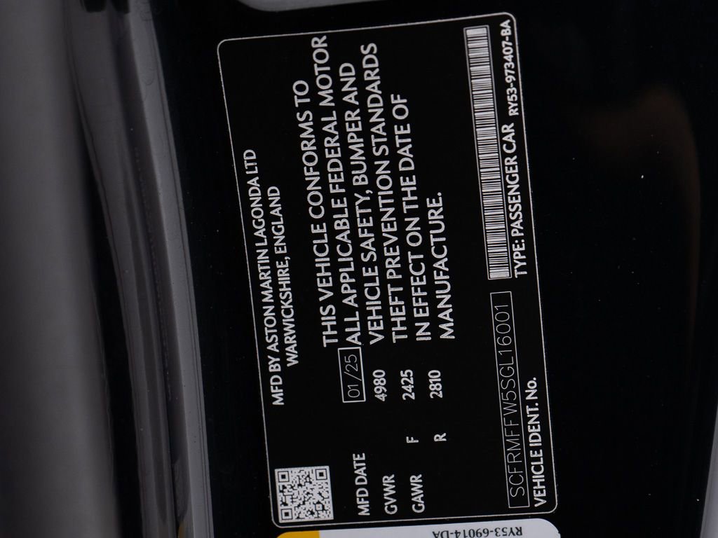 Used 2025 Aston Martin DB12 Coupe image 44