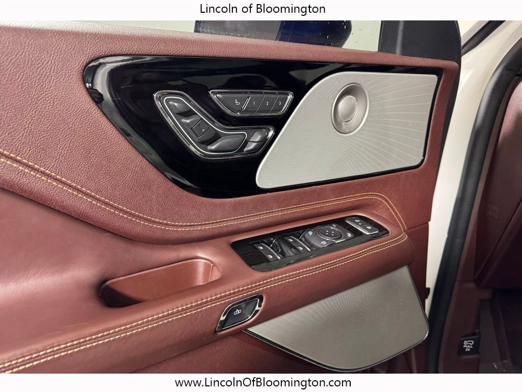 Certified 2023 Lincoln Aviator Black Label w/ Dynamic Handling Package AWD/4WD image 18
