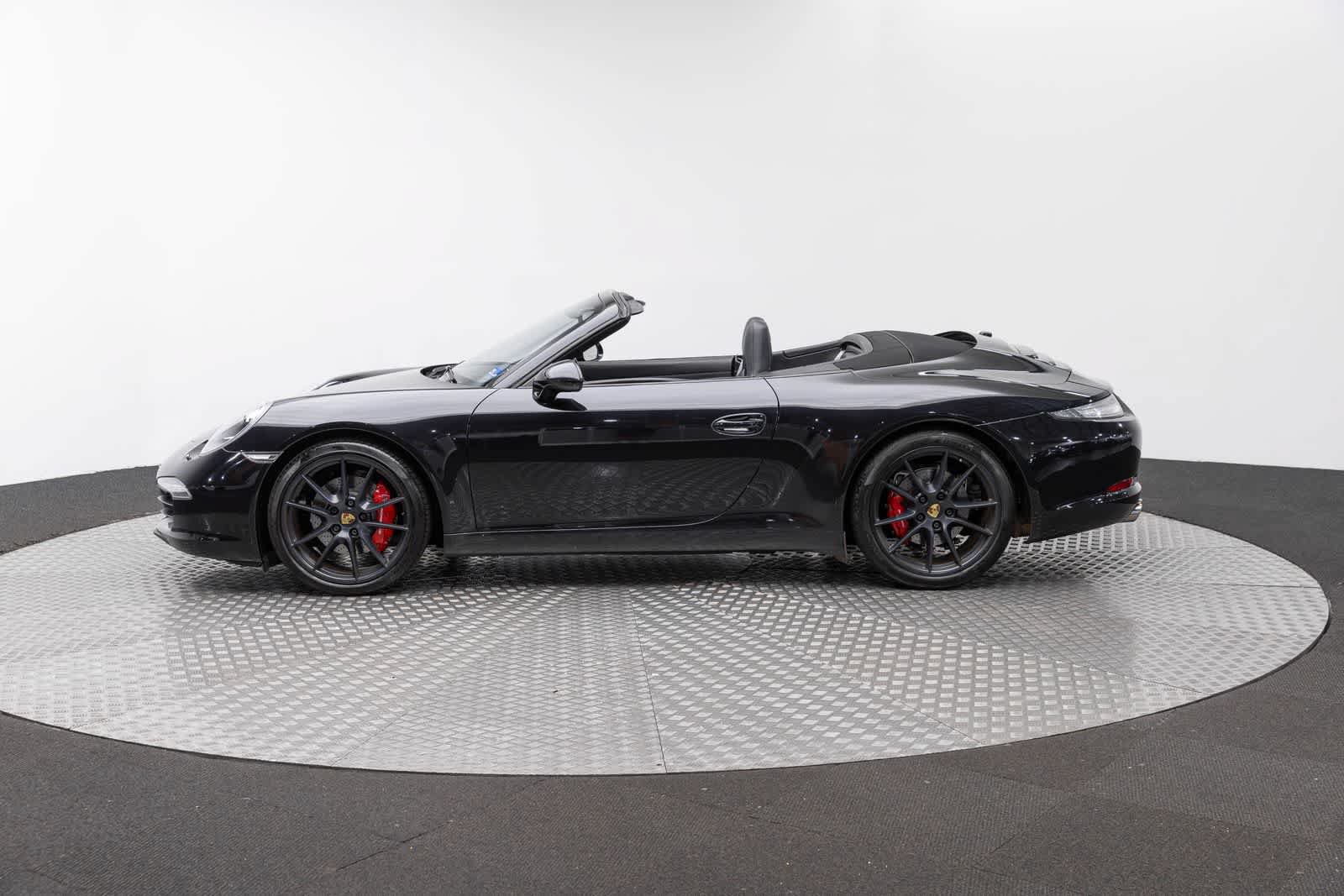 Used 2016 Porsche 911 Carrera S RWD image 3
