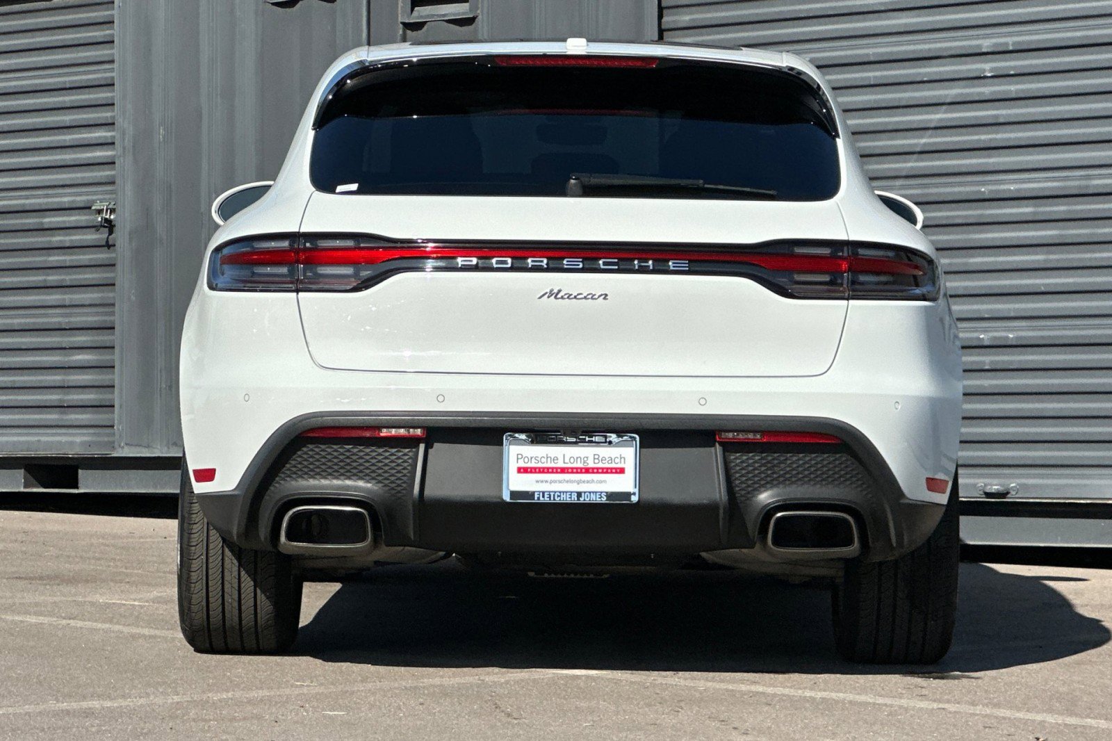 Certified 2022 Porsche Macan image 7