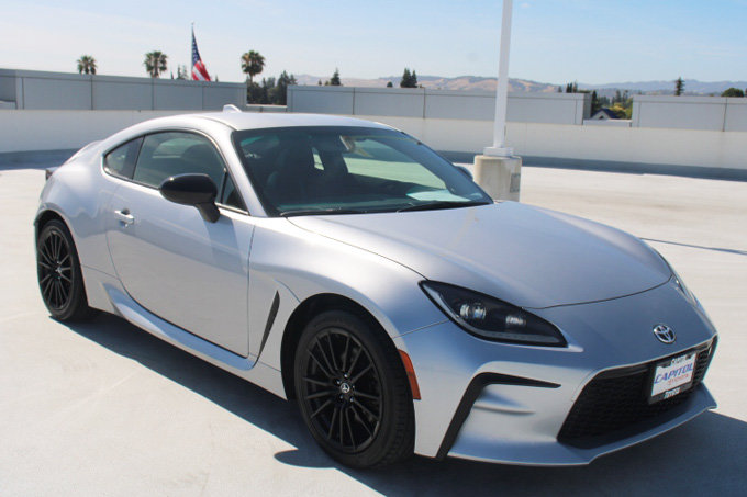 Used 2024 Toyota GR86 Premium RWD image 2