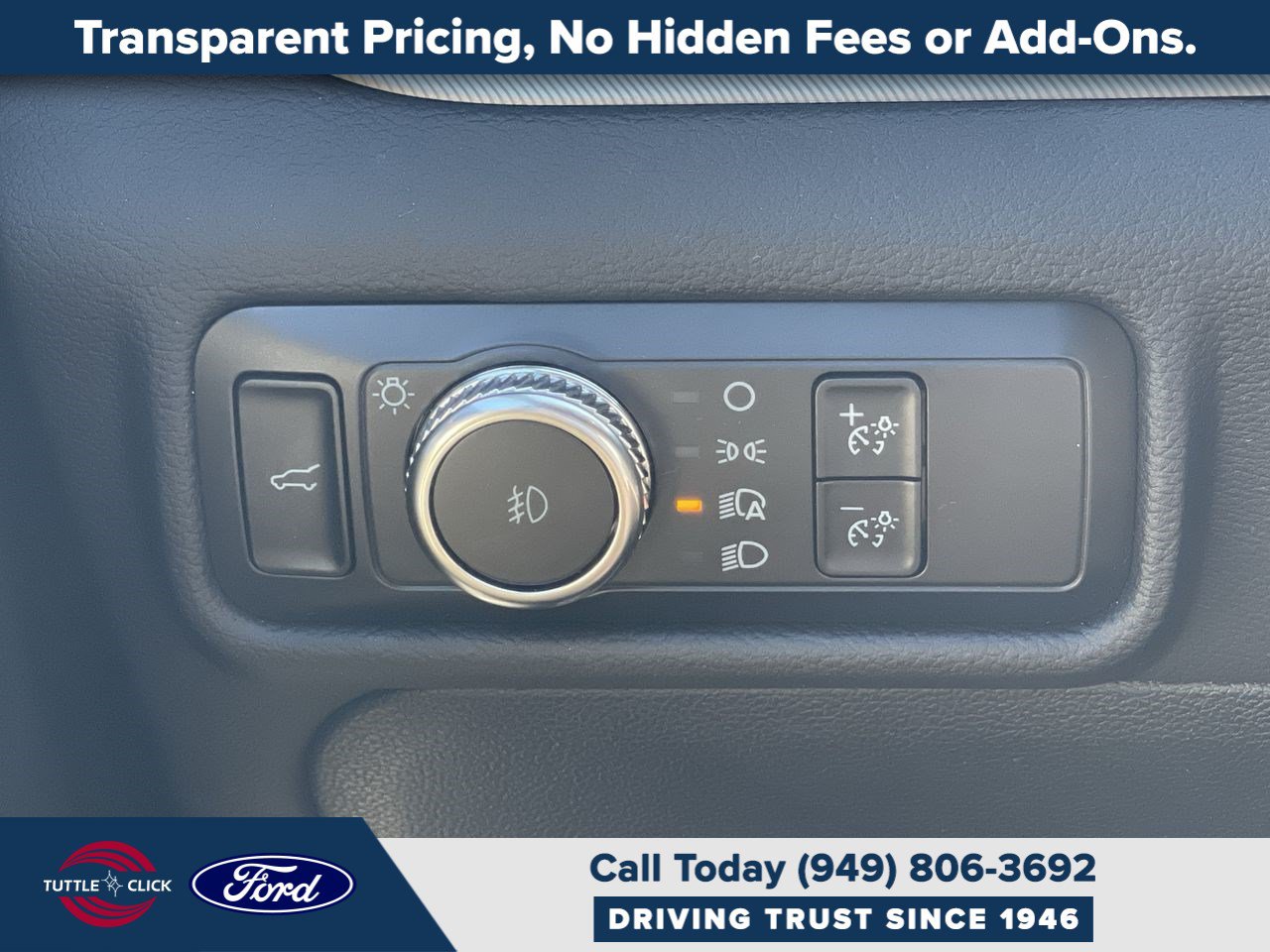 Used 2022 Ford Explorer XLT w/ Equipment Group 202A RWD image 28