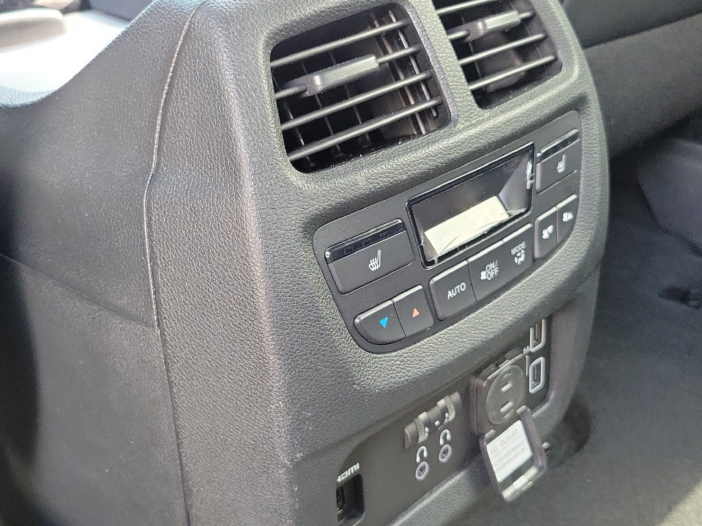Used 2021 Honda Pilot Black Edition image 14