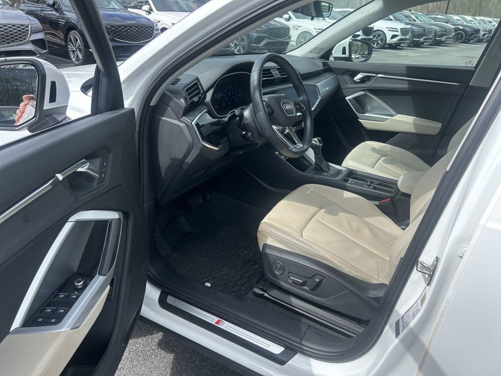 Used 2020 Audi Q3 2.0T Premium w/ Convenience Package image 8