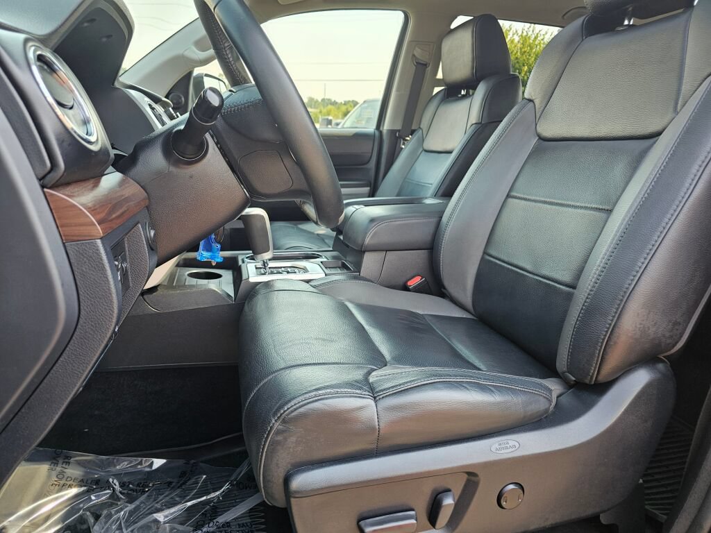 Used 2019 Toyota Tundra Limited w/ Limited Premium Package AWD/4WD image 22