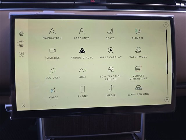 New 2026 Land Rover Range Rover SE image 14