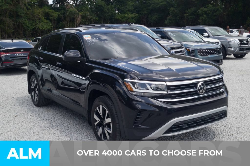 Used 2021 Volkswagen Atlas Cross Sport SE FWD image 2