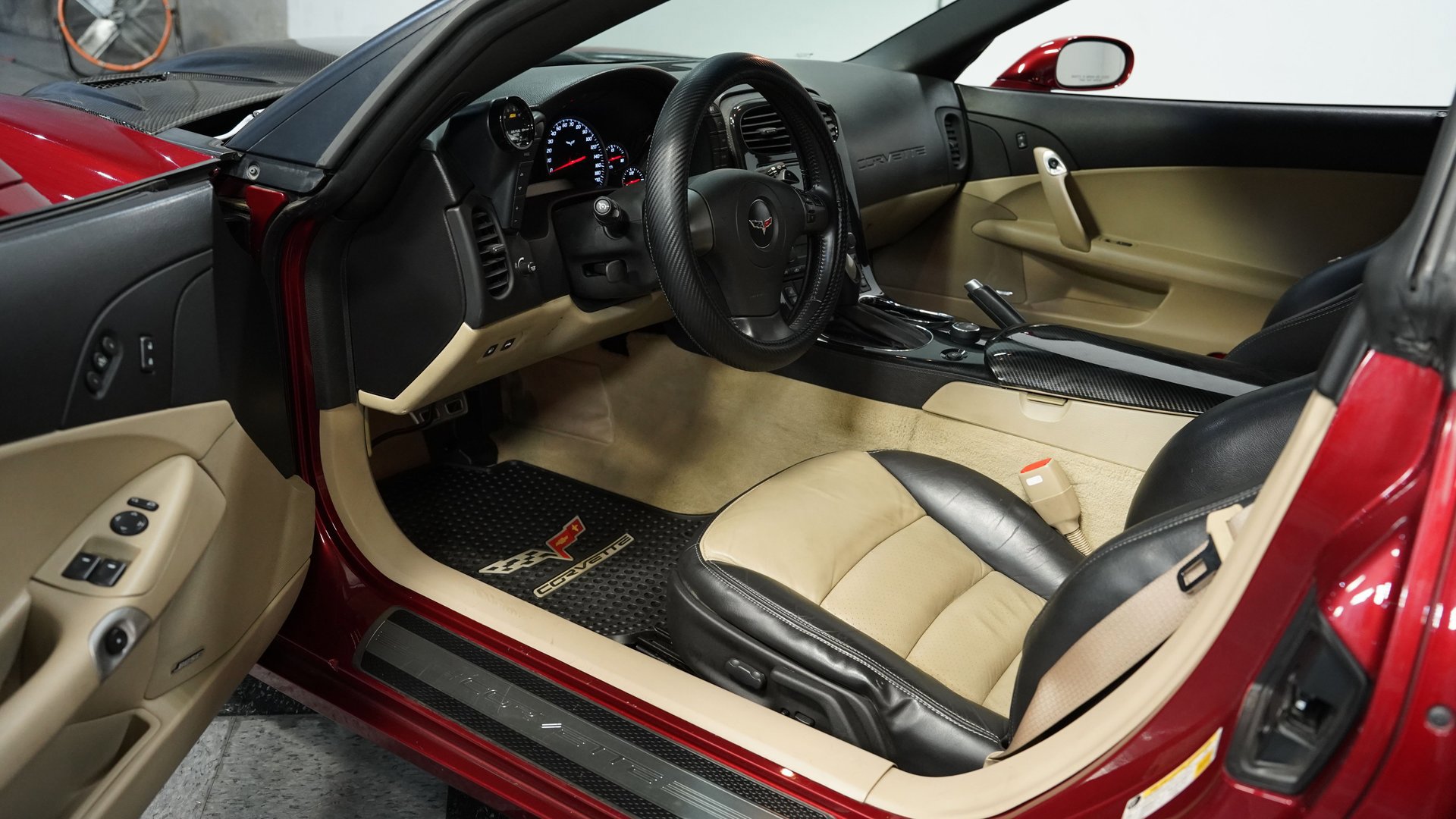 Used 2008 Chevrolet Corvette Coupe w/ Preferred Equipment Group image 4