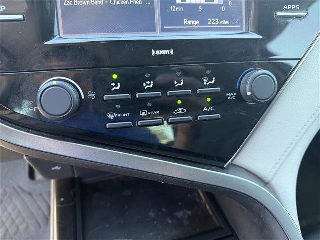 Used 2020 Toyota Camry LE FWD image 14