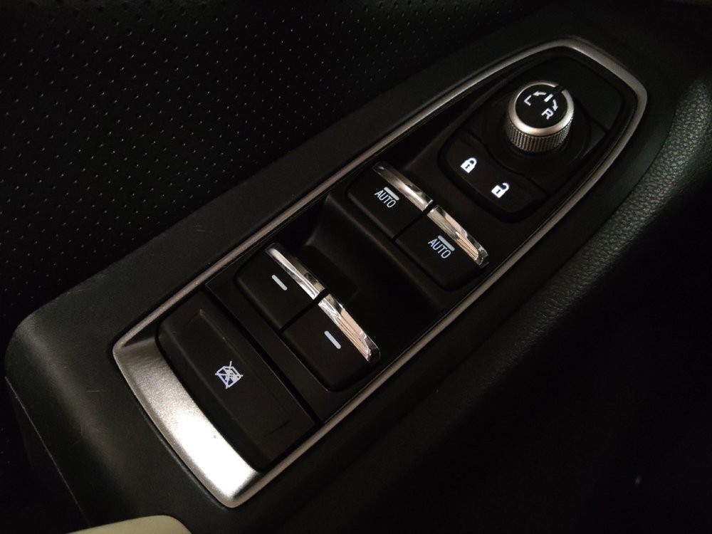 Used 2019 Subaru Ascent Limited image 27