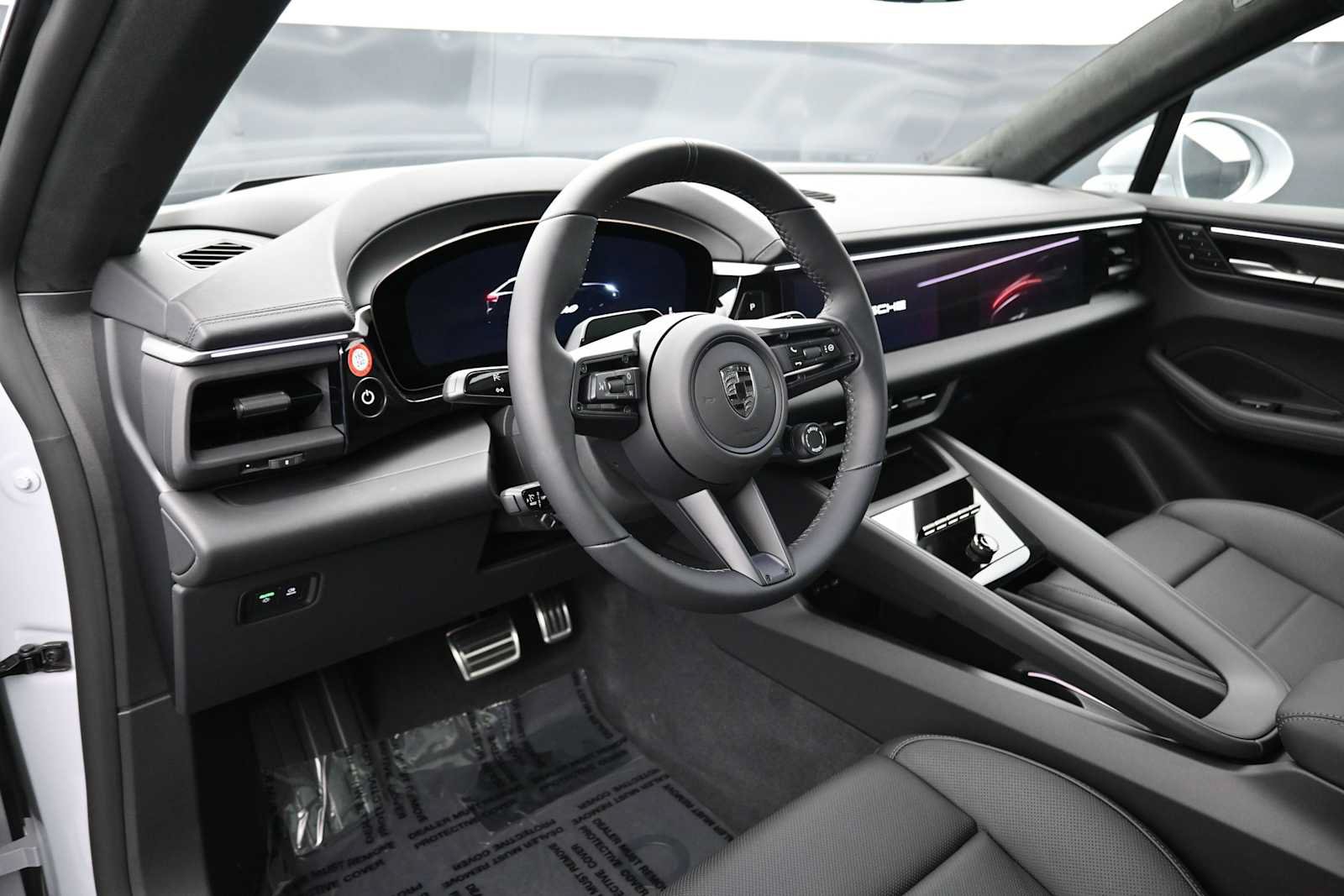 New 2026 Porsche Macan Turbo Electric AWD/4WD image 4