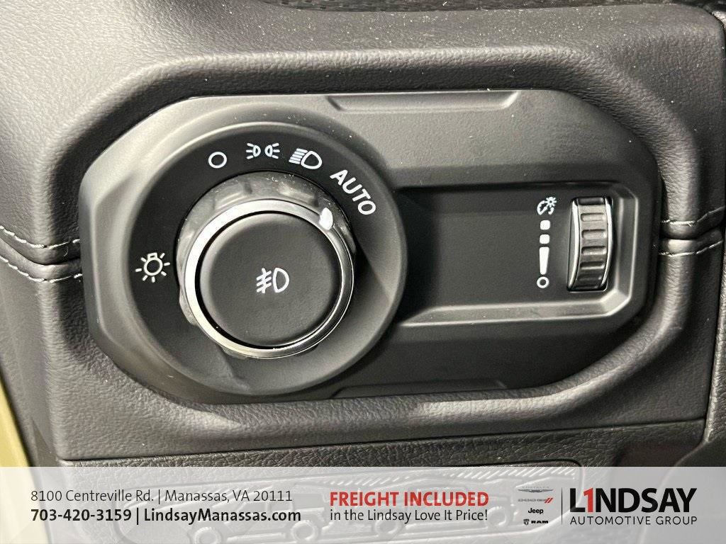 New 2025 Jeep Wrangler Unlimited Rubicon 392 image 28