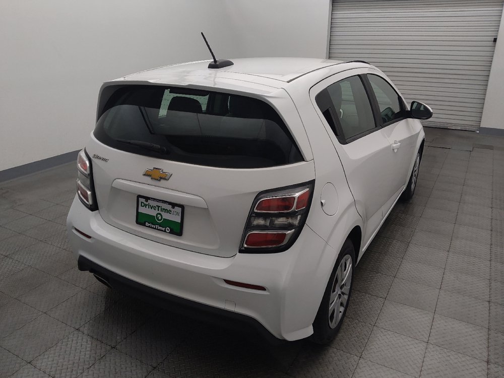 Used 2019 Chevrolet Sonic LT FWD image 7