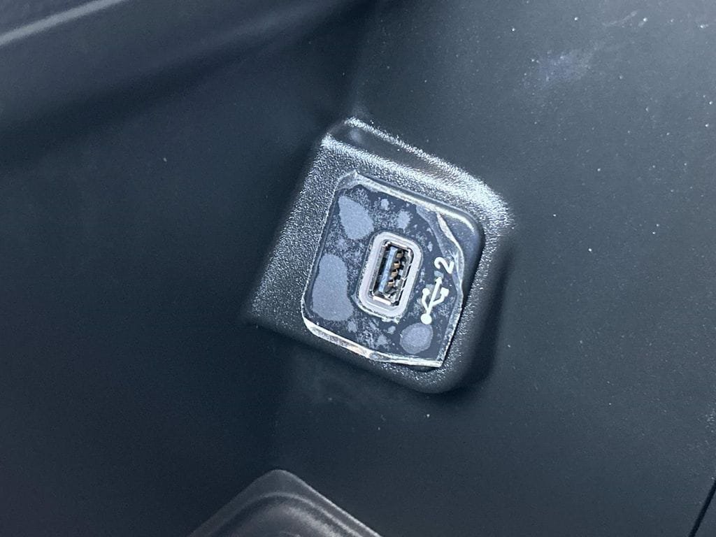 Used 2018 Jeep Wrangler Unlimited Rubicon w/ Dual Top Group AWD/4WD image 32