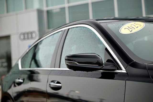 Used 2025 Cadillac CT5 Premium Luxury image 3