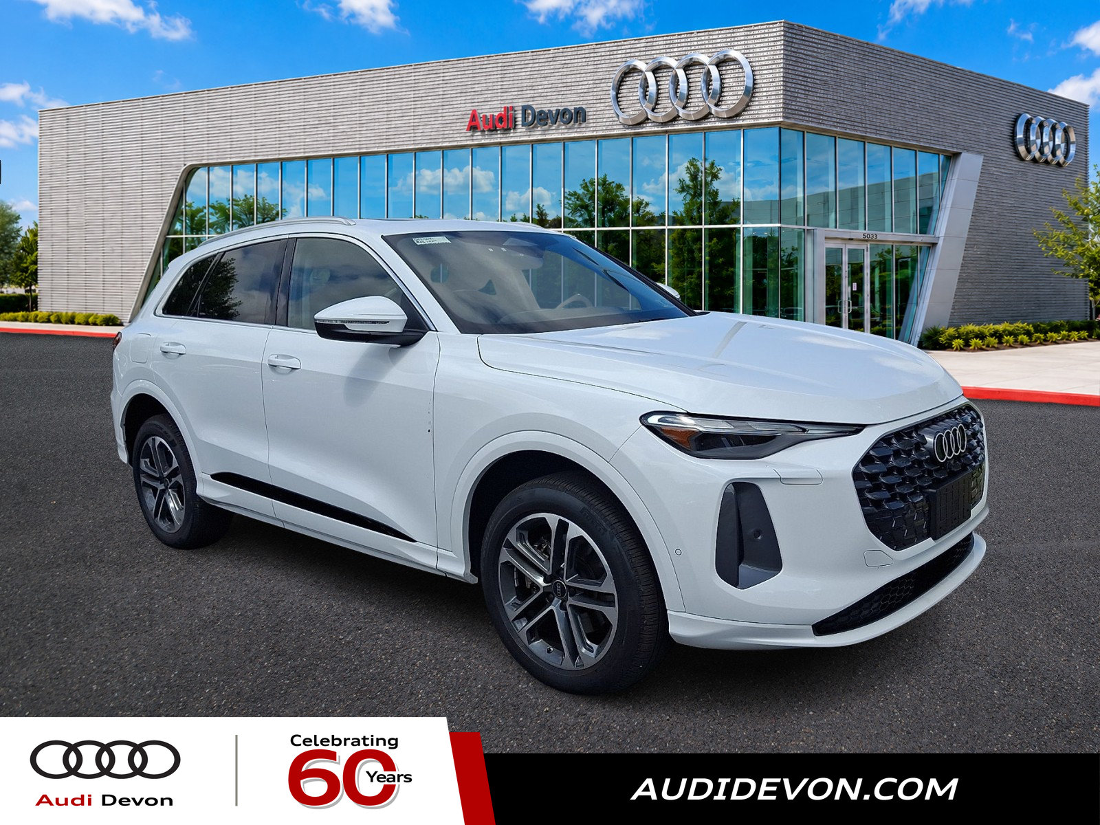 Used 2025 Audi Q5 Premium w/ Convenience Package