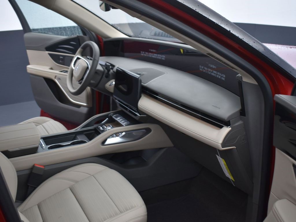 New 2025 Lincoln Nautilus Reserve w/ Jet Appearance Package image 13