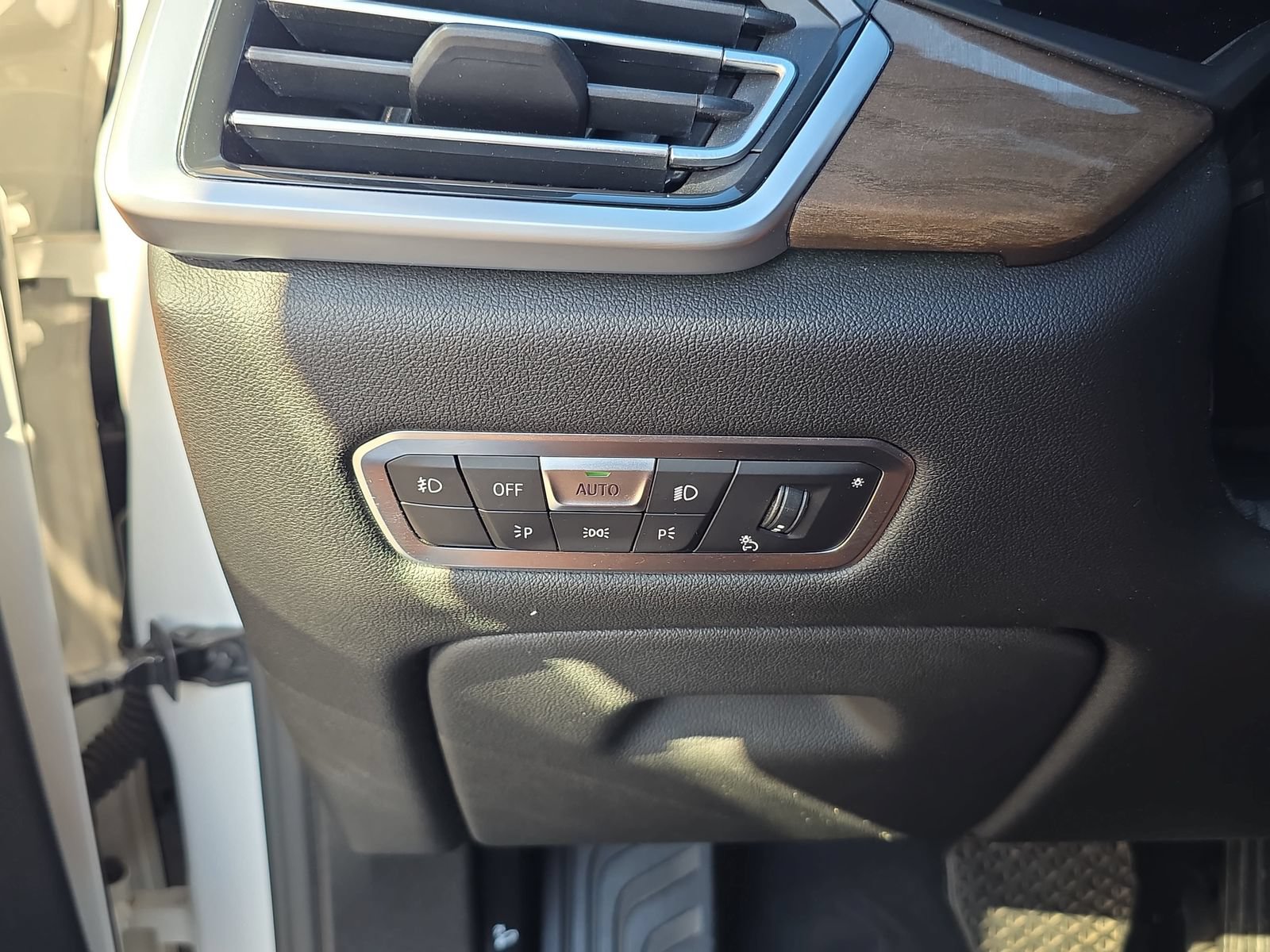 Used 2019 BMW X5 xDrive40i AWD/4WD image 23