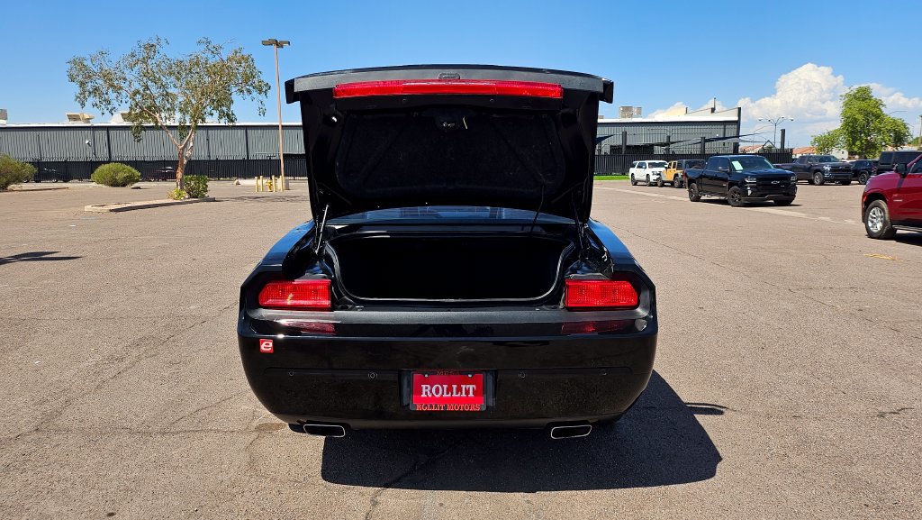 Used 2013 Dodge Challenger R/T Plus RWD image 14