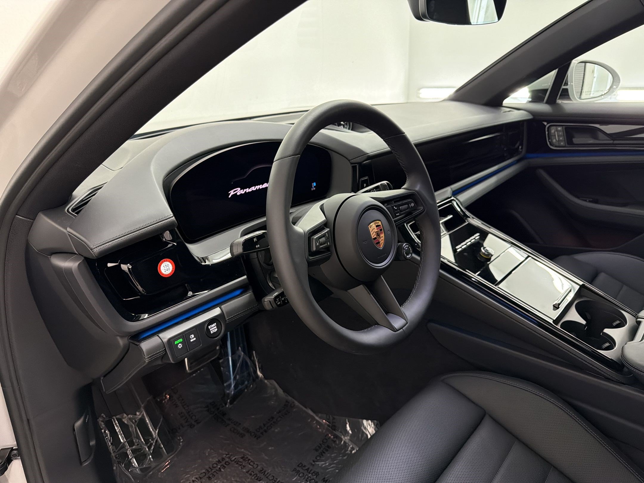 New 2026 Porsche Panamera image 4