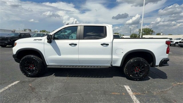 Used 2024 Chevrolet Silverado 1500 ZR2 w/ Technology Package image 5