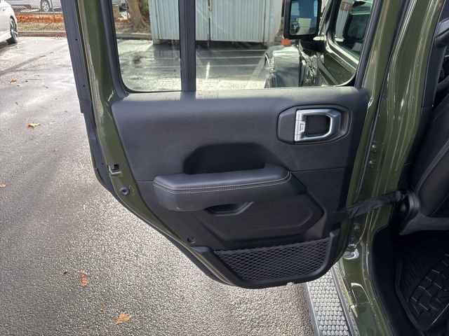 Used 2022 Jeep Wrangler Unlimited Sahara image 26