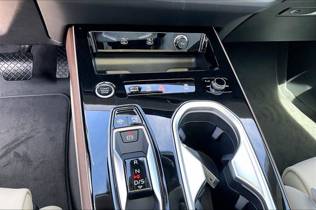 New 2026 Audi A6 Premium Plus AWD/4WD image 26