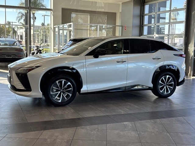 Used 2024 Lexus RZ 300e Premium image 8