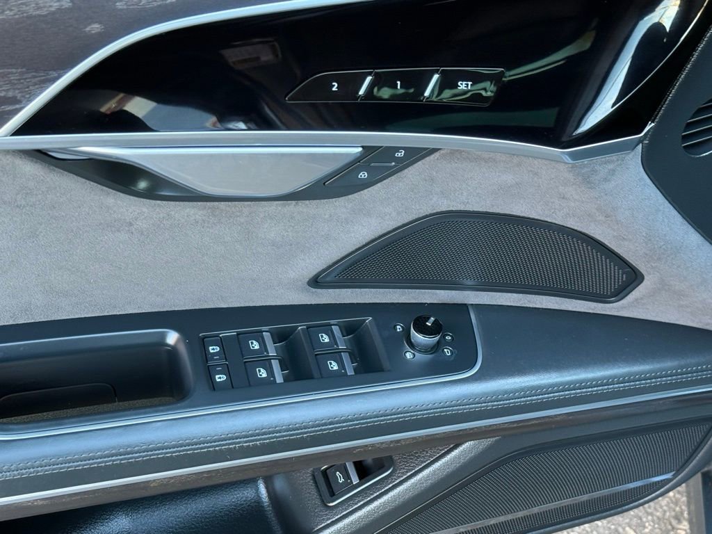 Used 2020 Audi A8 L 4.0T AWD/4WD image 14