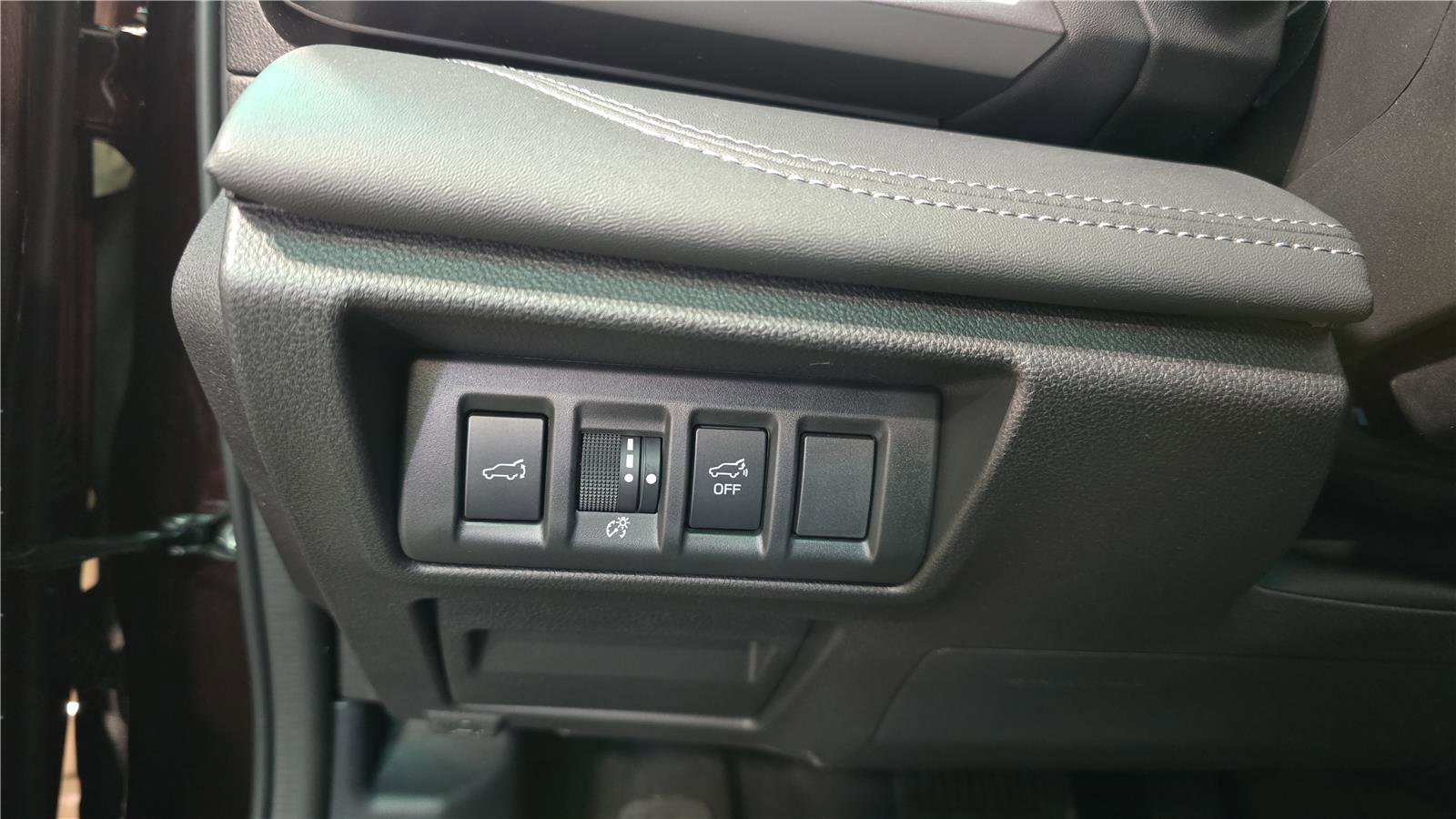 Used 2023 Subaru Outback Limited image 24